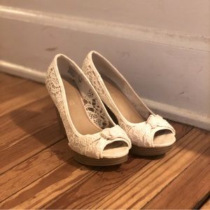 American Eagle Platform Ballet Flats Size 8.5